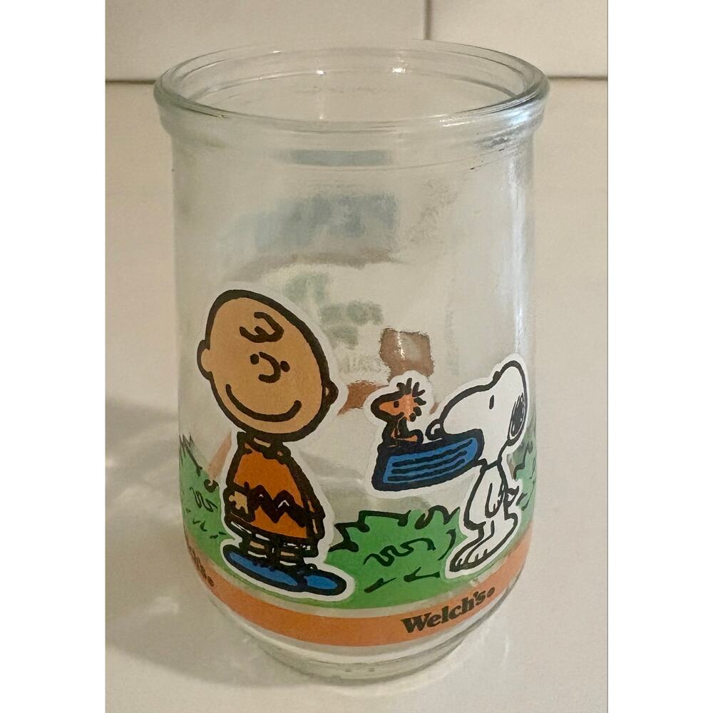 Vintage Peanuts Charlie Brown Welch's Glass Jelly Jar Juice Glass